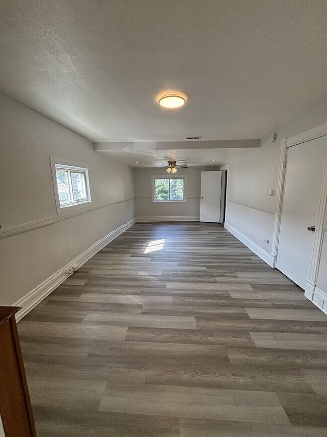 Foto del edificio - 201 Mackinaw St