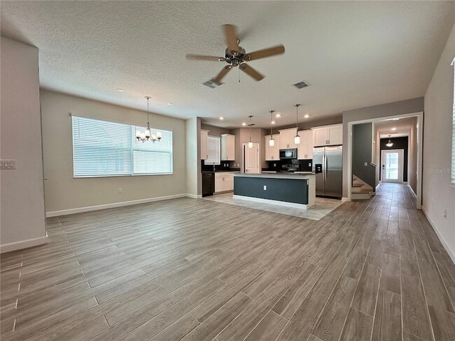 Foto del edificio - 11832 Charades St