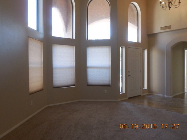 Building Photo - 14985 S Theodore Roosevelt Way