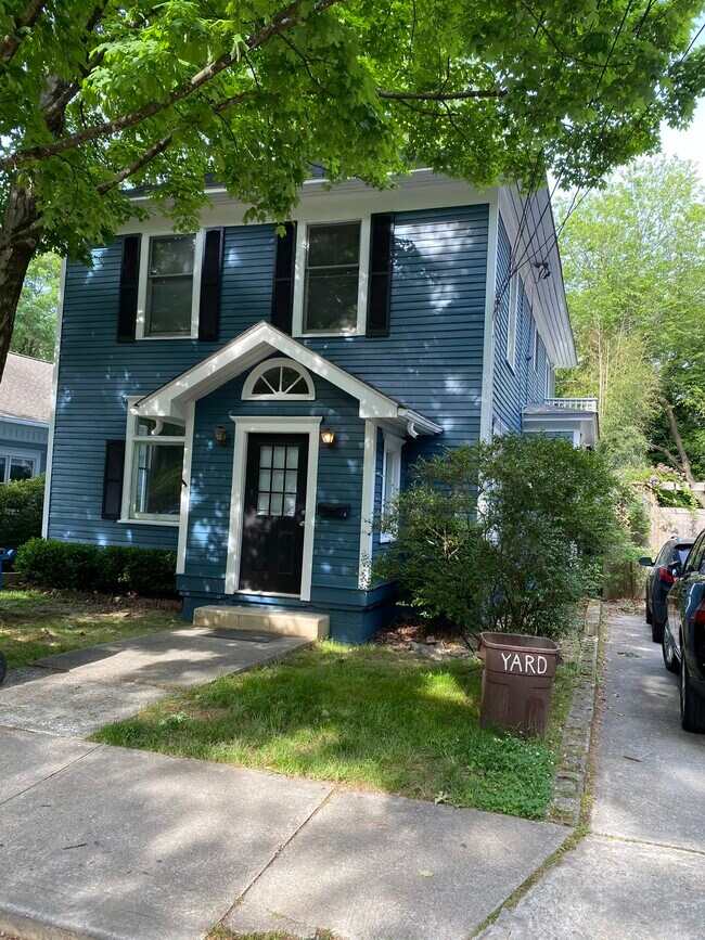 Photo - 340 Josephine St NE Apartments