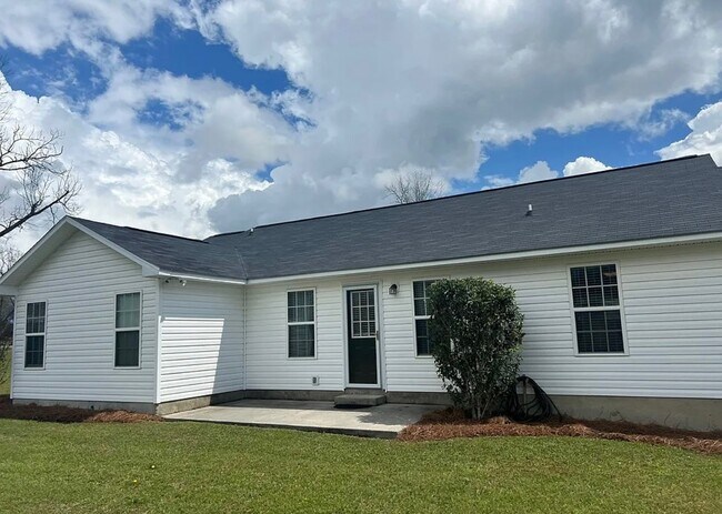 Foto del edificio - 166 Meadow Ln