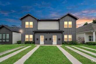 Building Photo - 8316 Corinth St