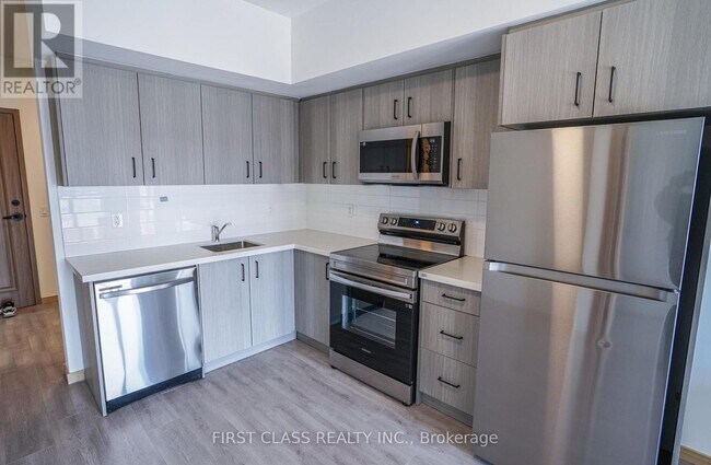 Building Photo - 3429 Sheppard Ave E