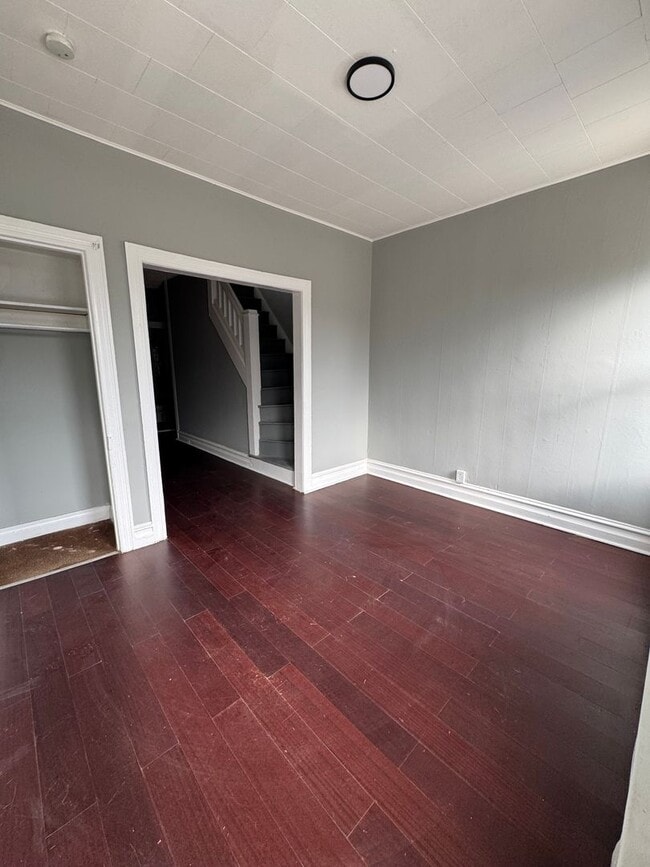 Building Photo - 844-846-846 N 7th St