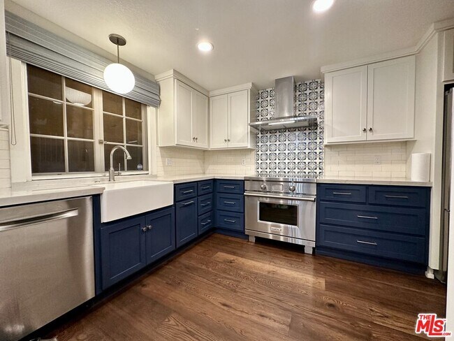 Foto del edificio - 133 S Oakhurst Dr