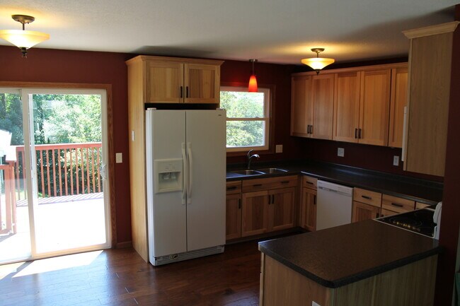 Foto del edificio - Avail Nov 1st!! SW Rochester 3 bedroom 2 b...