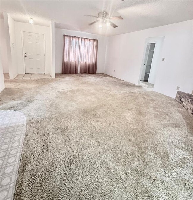 Building Photo - 1734 Willa Cir