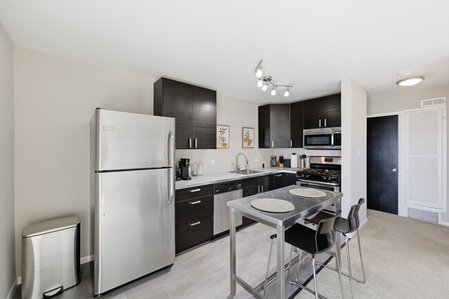 Building Photo - Grandview Heights