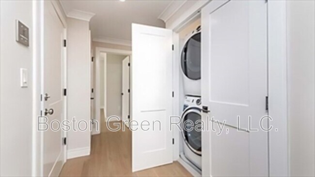 Foto del edificio - 2 Rossmore Road