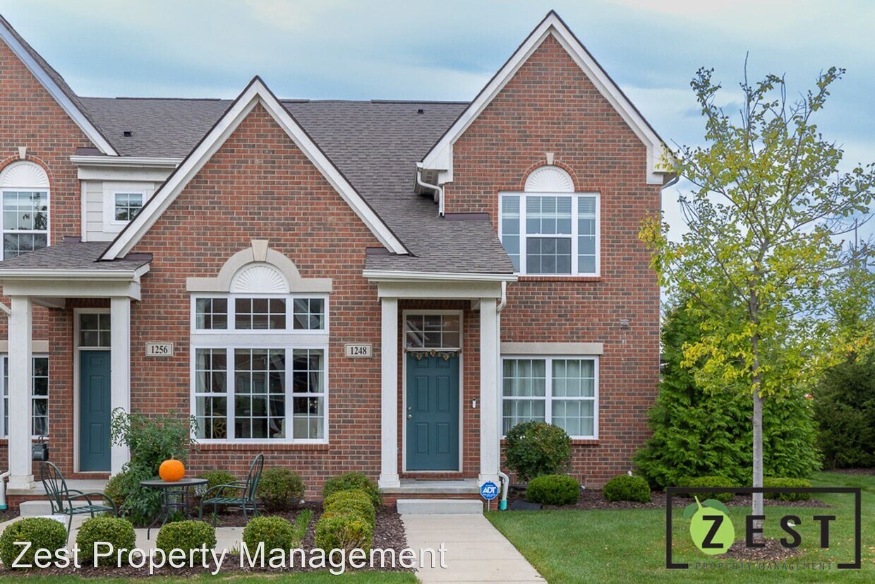 Foto principal - 3 br, 2 bath House - 1248 Orchid Cir #14