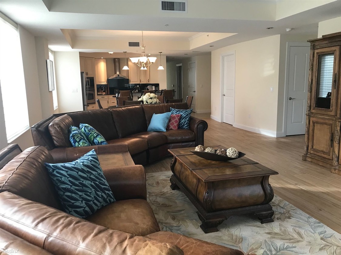 Foto principal - 1640 Summer House Ln
