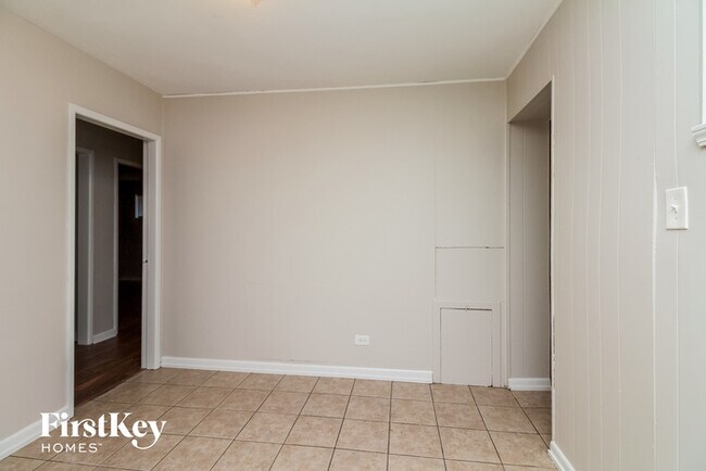 Building Photo - 17941 Wildwood Ave