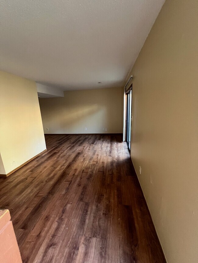 Foto del edificio - 3869 Treebrook Dr