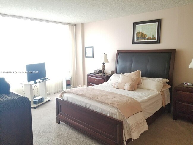 Foto del edificio - 3800 S Ocean Dr