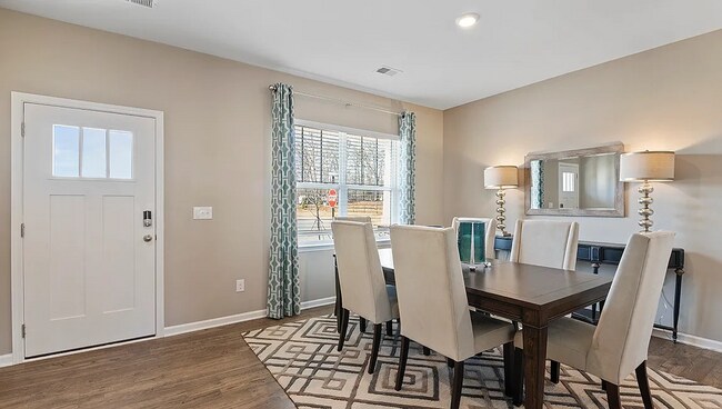 Building Photo - 325 Tolbert Dr