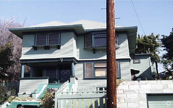 Building Photo - 1319 Kellam Ave