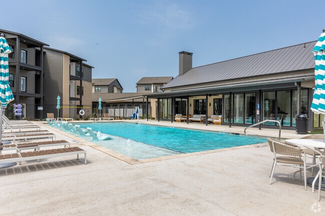 Swimming Pool - Stone Creek Flats