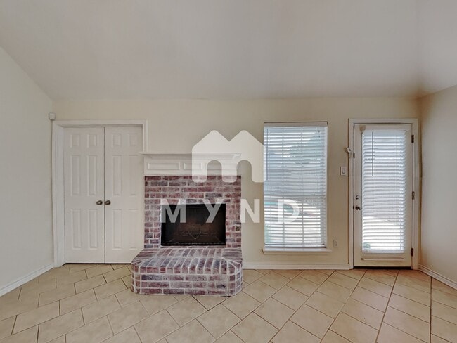 Building Photo - 1257 Christopher Ln