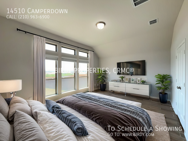 Building Photo - "Spacious 4-Bedroom Haven with 3 Full Bath...
