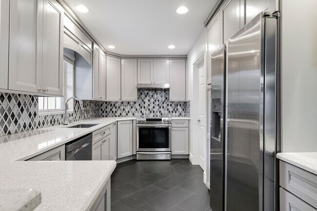 Foto del edificio - 276 SW 7th Ave