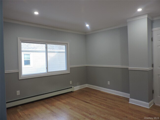 Foto del edificio - 23 Maple Ave