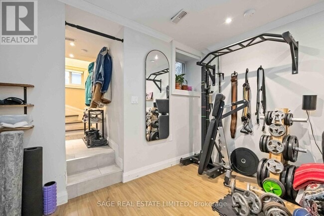 Building Photo - 182 Indian Grove