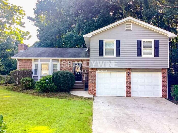Foto principal - 2122 Tiffany Ln