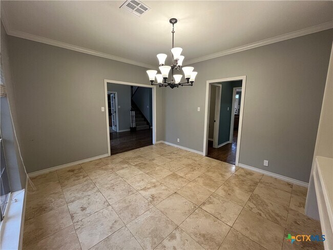 Foto del edificio - 2013 Highland Dr