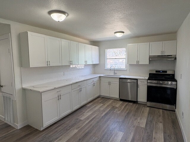 Building Photo - Fully Renovated 5BR with Rare Gated Backyard Parking - Move-In Ready