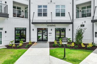 Building Photo - The Taylor