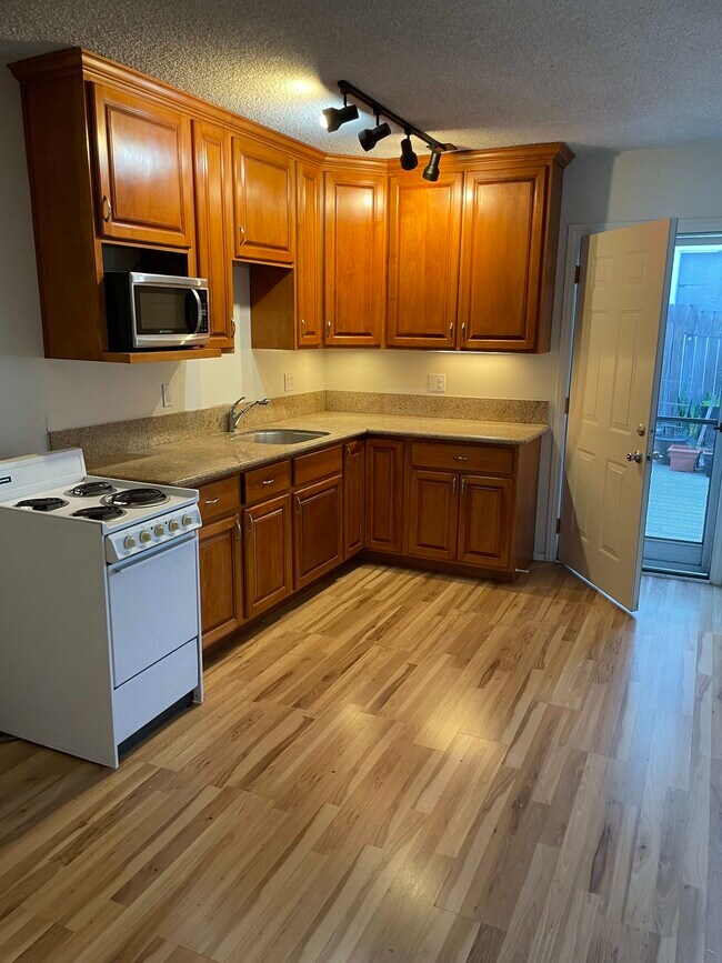 Foto del edificio - 2703 Nelson Ave