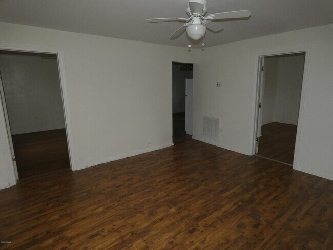 Building Photo - 1404 Lake Cole Rd