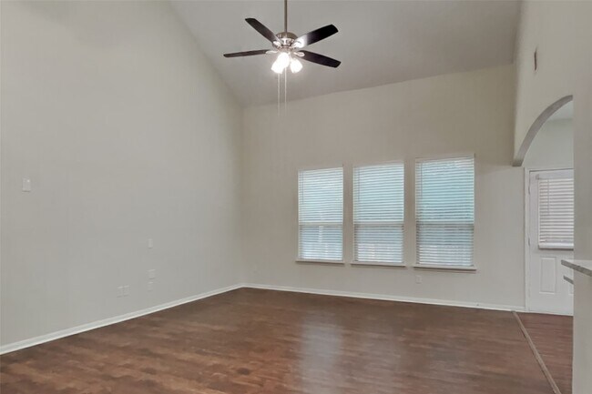 Building Photo - 9525 E Woodmark