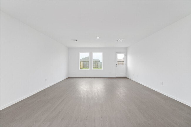 Foto del edificio - 3064 Huntersville Dr