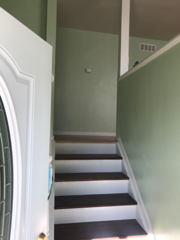 Foto del edificio - 249 Locust Ln