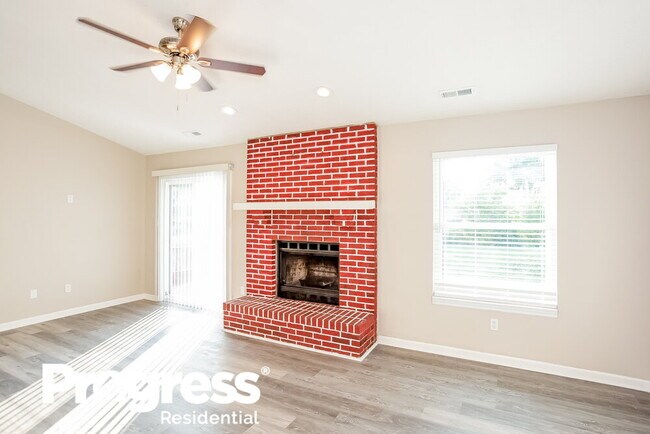 Building Photo - 6233 Carrie Cir