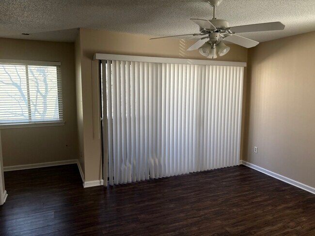 Foto del edificio - 3076 Rising Sun Rd