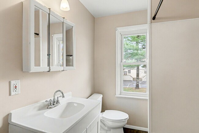 Foto del edificio - 3327-3329 Market Street