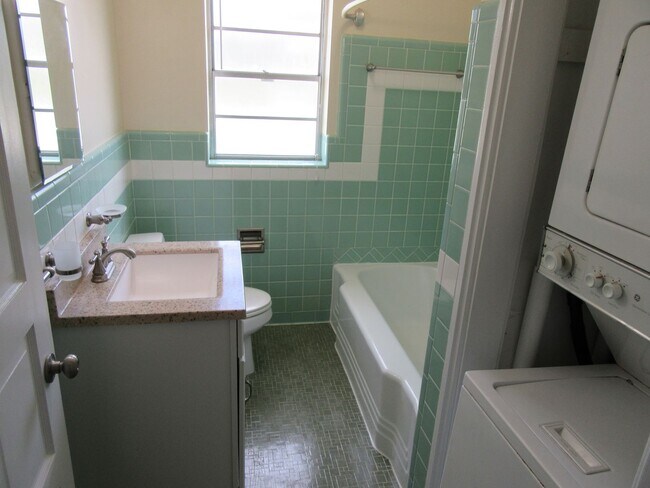 Foto del edificio - 807 Cherry St. #4