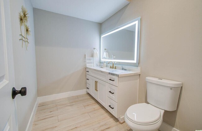 Foto del edificio - 4205 Stassen St