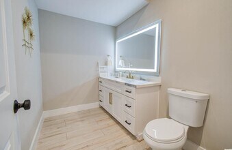 Building Photo - 4205 Stassen St