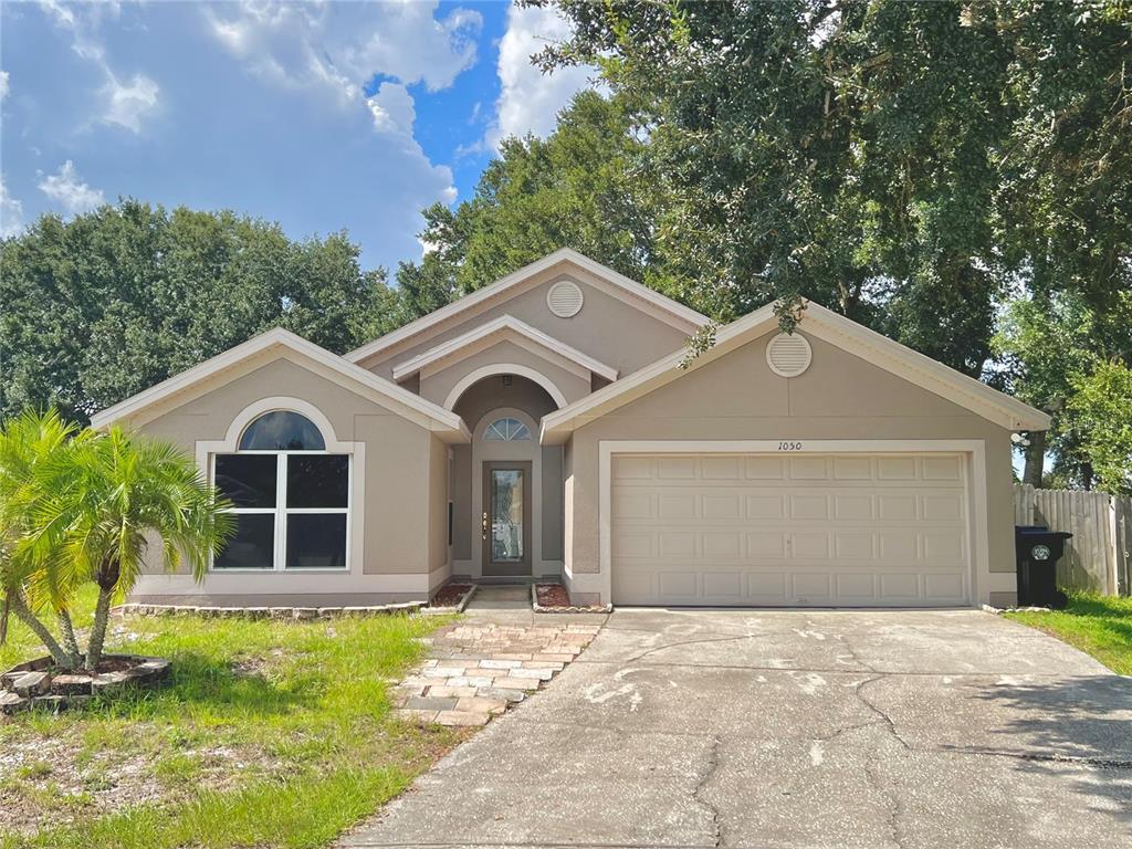 Primary Photo - 1050 Pineview Ct