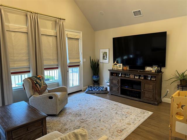 Foto del edificio - 4204 Riverside Dr