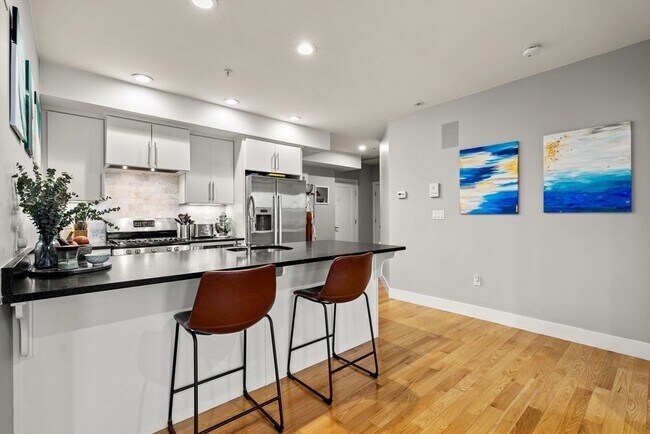 Foto del edificio - 339 W Broadway