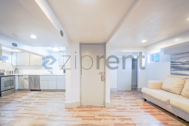 Foto del edificio - Unit Basement