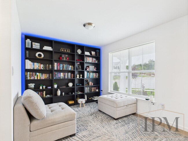 Foto del edificio - Coming Soon - Stunning 4 Bedroom, 2.5 Bath...