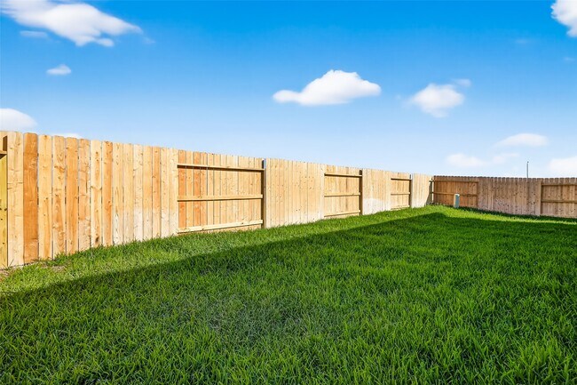 Foto del edificio - 16214 Texas Flatland Way