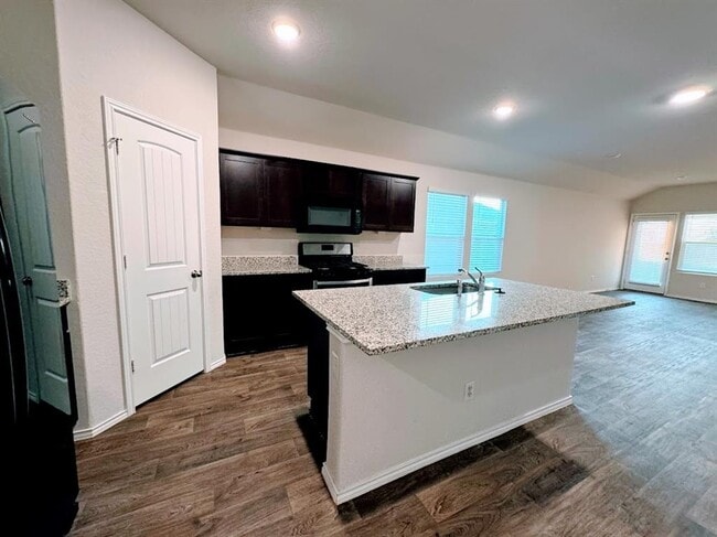 Building Photo - 841 Adler Way