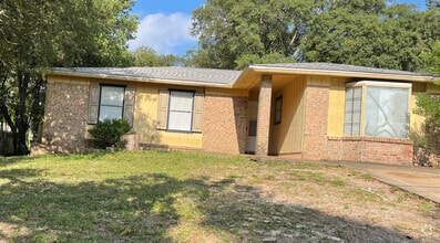 Building Photo - 904 Juniper Ave