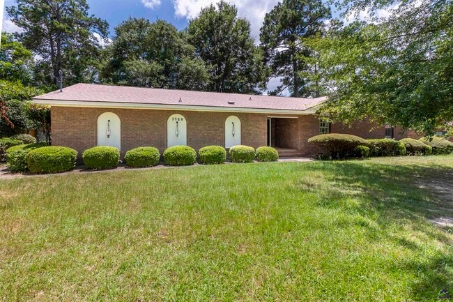 Foto del edificio - 1726 Greenwood Cir